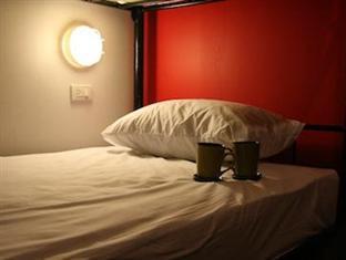Kool Backpacker Hostel Patong Buitenkant foto