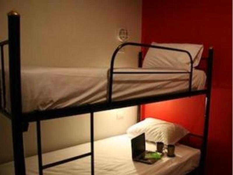 Kool Backpacker Hostel Patong Buitenkant foto